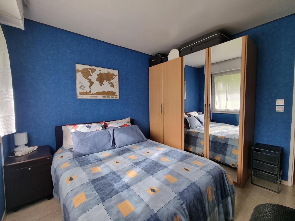 Chambre Avec Sdb Et Toilettes Privatives Rosny-Sous-Bois Extérieur photo